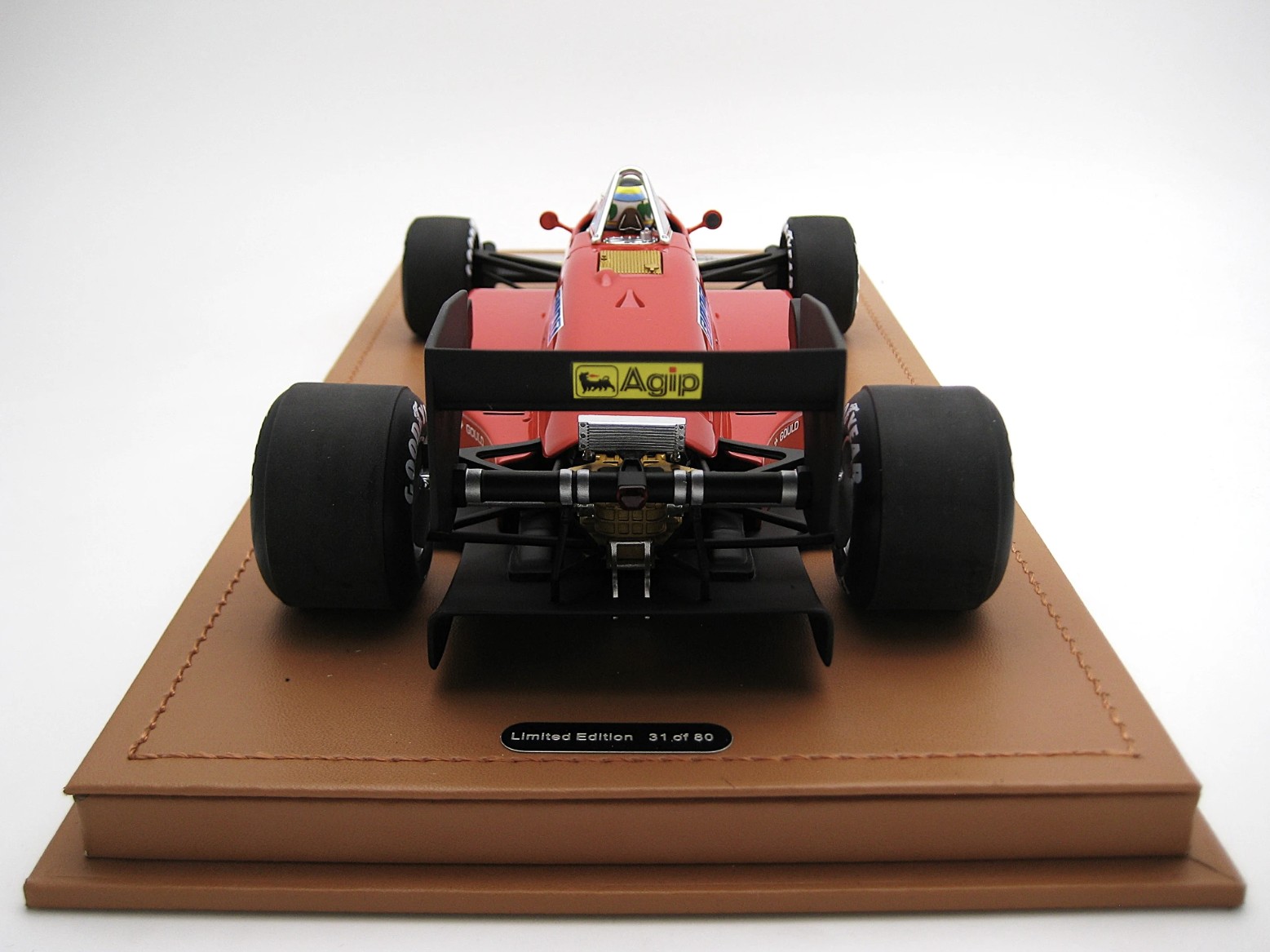 Ferrari 156-85 1985 Nurburgring GP Driver Stefan Johansson 1:18 - Imagen 7