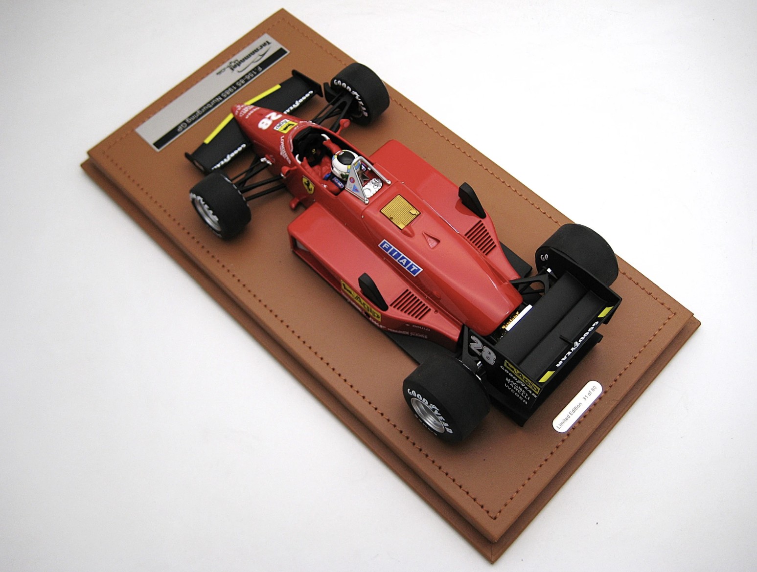 Ferrari 156-85 1985 Nurburgring GP Driver Stefan Johansson 1:18 - Imagen 8