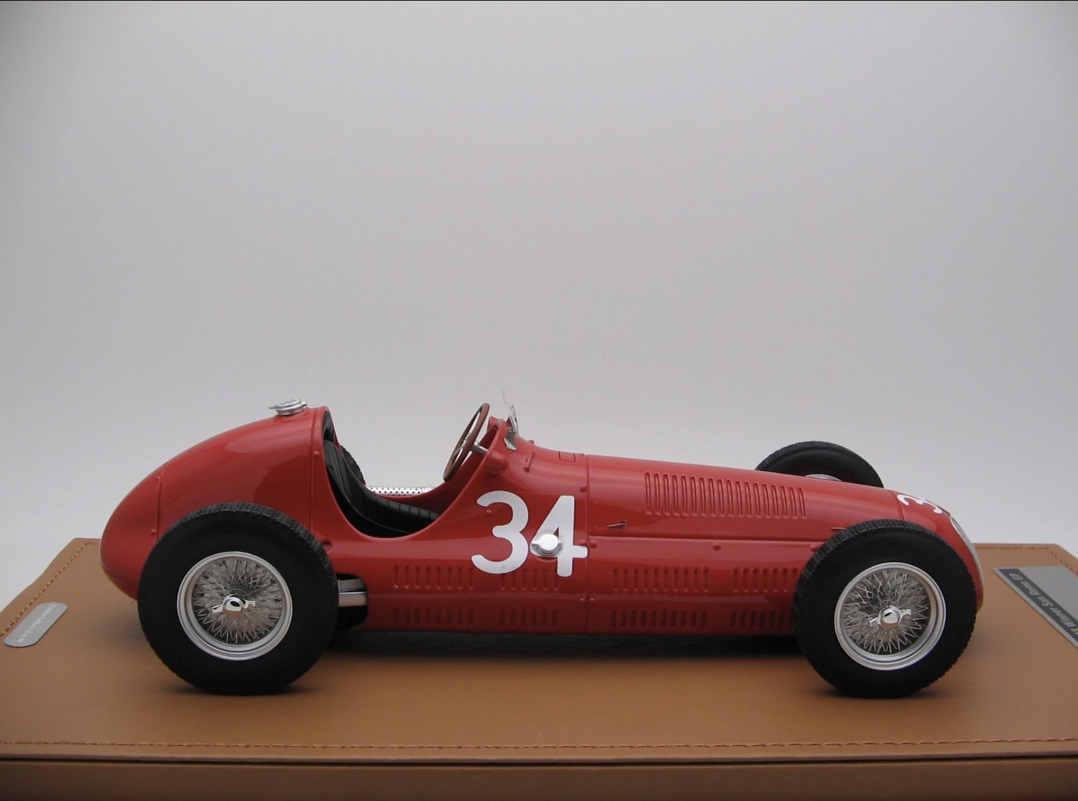 Maserati 4CLT San Remo GP 1948 car #34 WINNER Driver A. Ascari 1:18 - Imagen 6