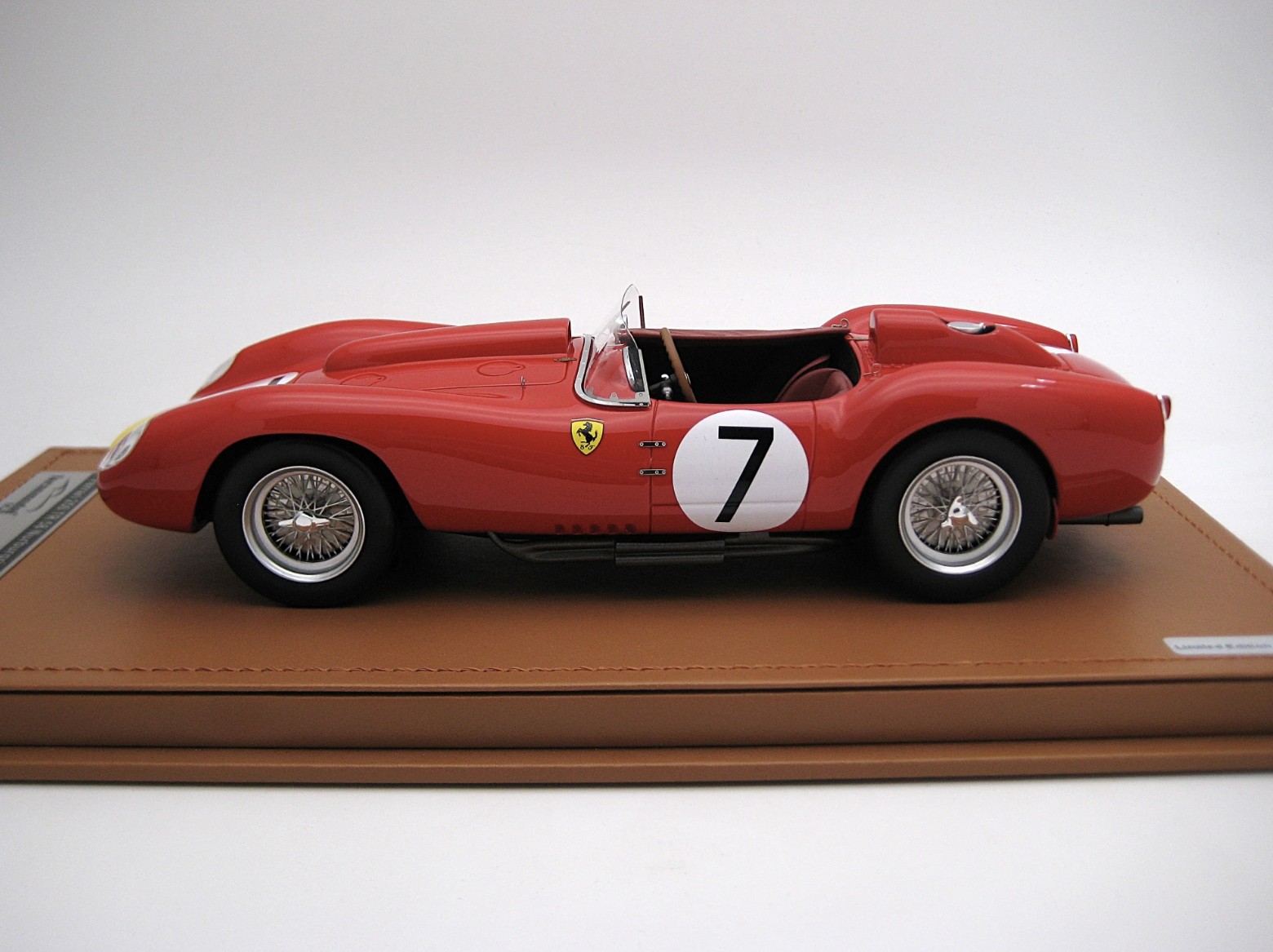 Ferrari 250 TR 58 Nurburgring 1000 kms car #7, 3rd Place Driver: O.Gendebien- W. Von Trips 1:18 - Imagen 6
