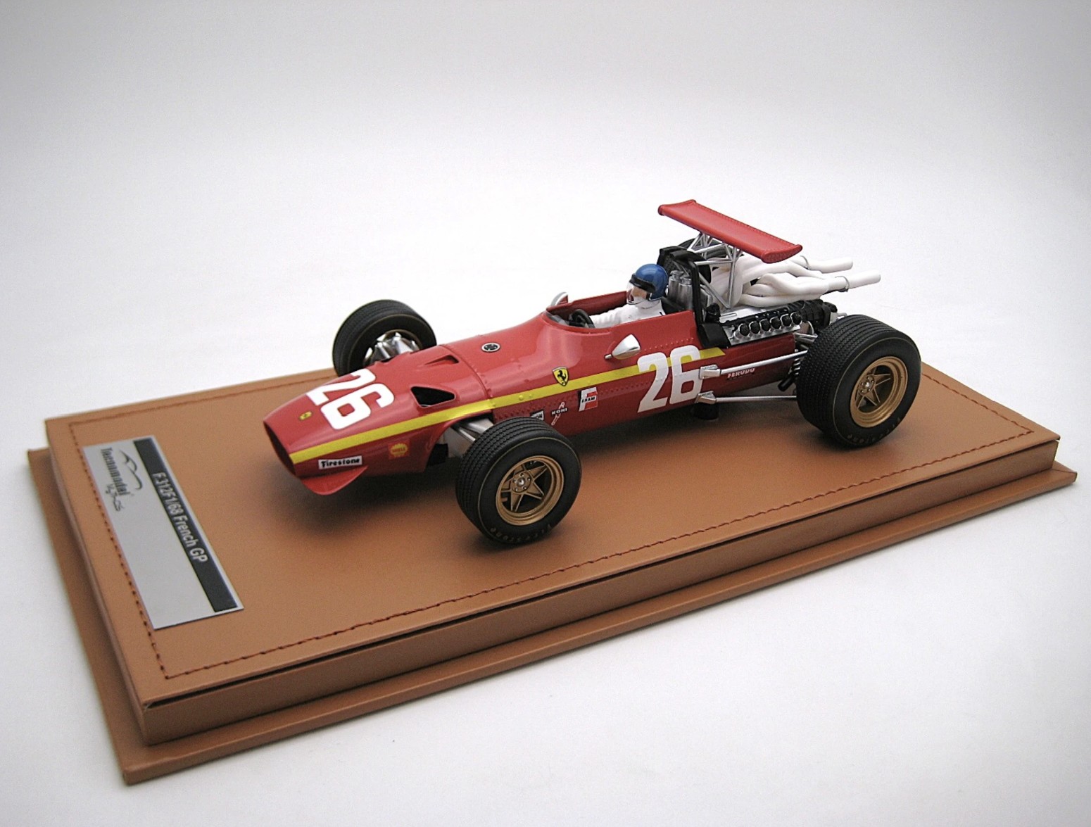 Ferrari312 F1/68 French GP Driver: jacky Ickx 1968 1:18 - Imagen 3