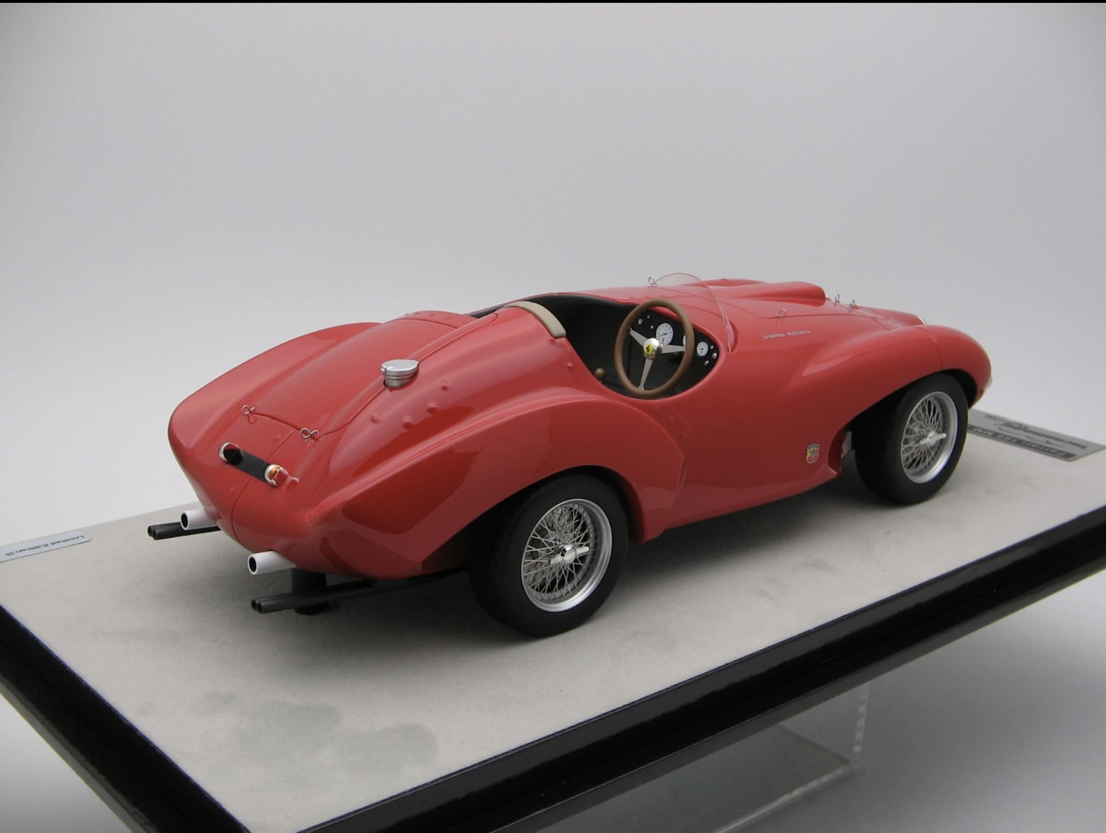 Ferrari 166 MM Abarth Gloss Red Press Version 1953 1:18 - Imagen 4